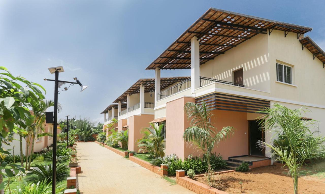 Treebo Laa Gardenia Resort, Nilavoor Lake Єлагірі Екстер'єр фото
